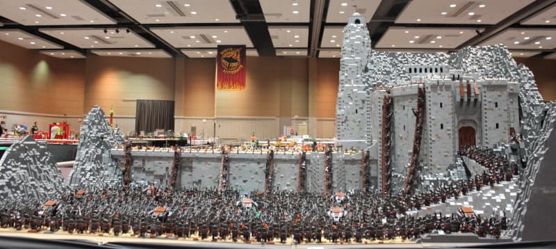 LOTR Helm's Deep LEGO 5