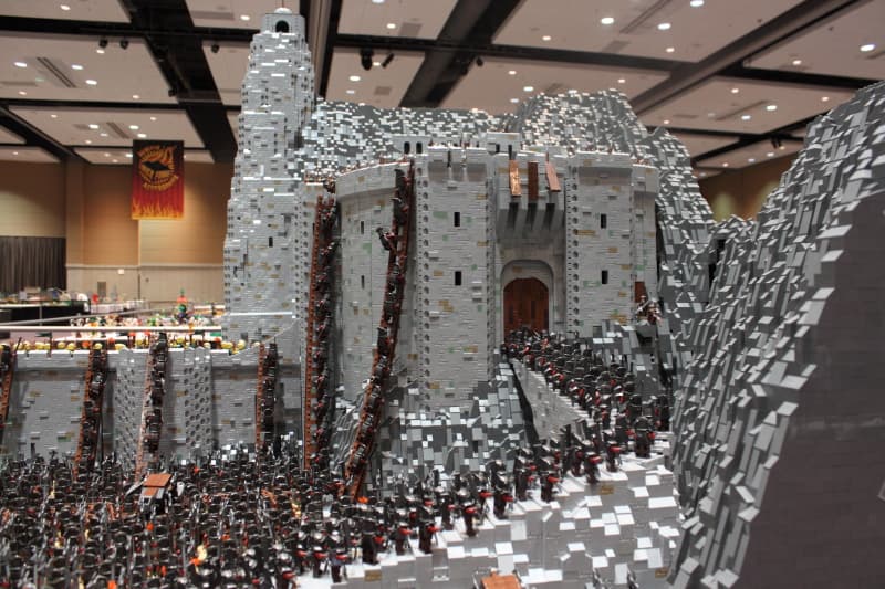 LOTR Helm's Deep LEGO 7