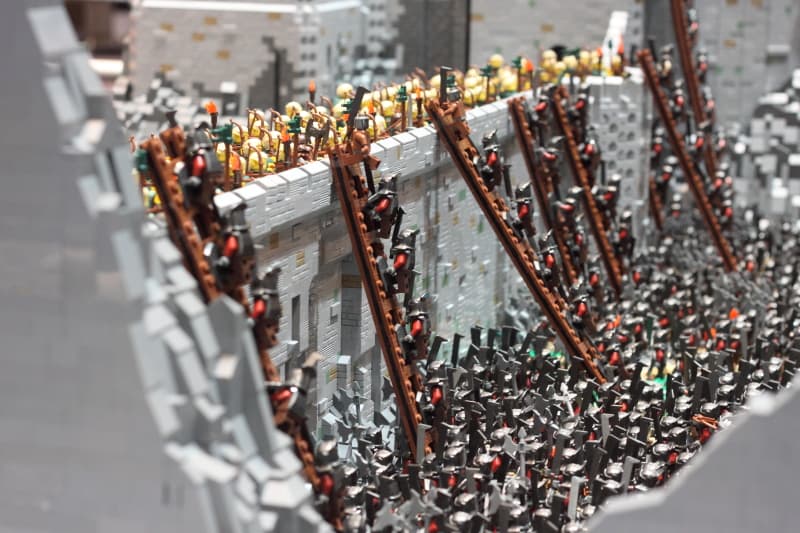 LOTR Helm's Deep LEGO 8