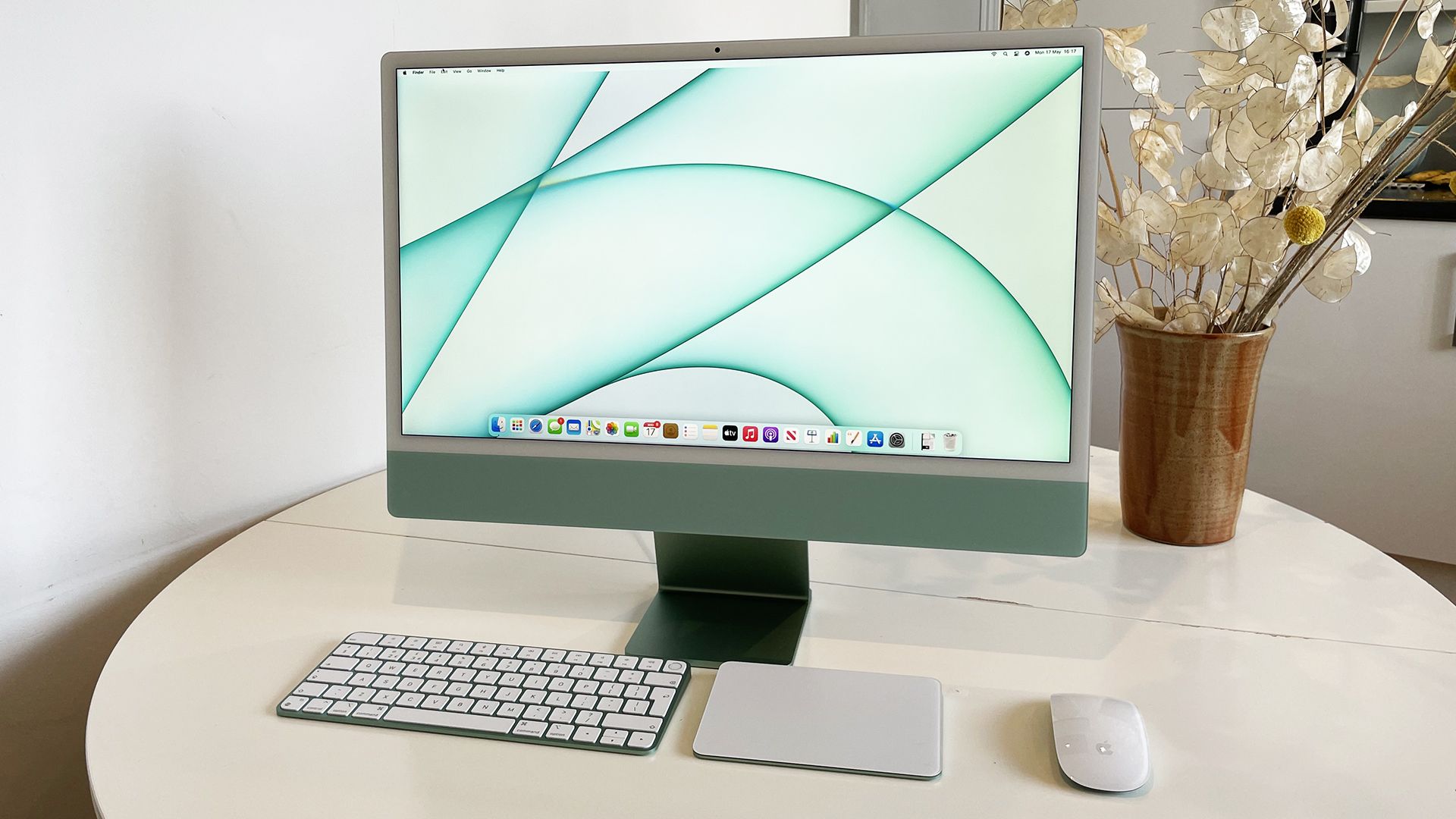 Apple's iMac Seizes 25% Desktop PC Sales