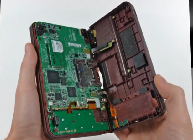 The Nintendo DSi XL Deconstructed