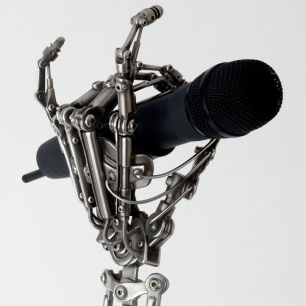 Severed Biomechanical Arm Gives New Meaning to 'Robot Rock'