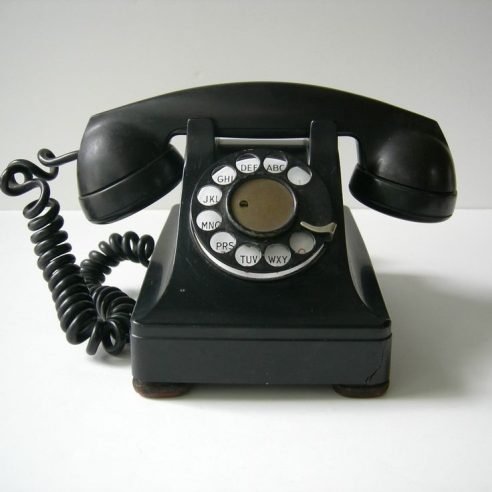 Are We Dumb if We Don’t Buy Smart Phones?