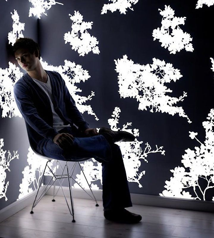 OLED Wallpaper Lights The Way