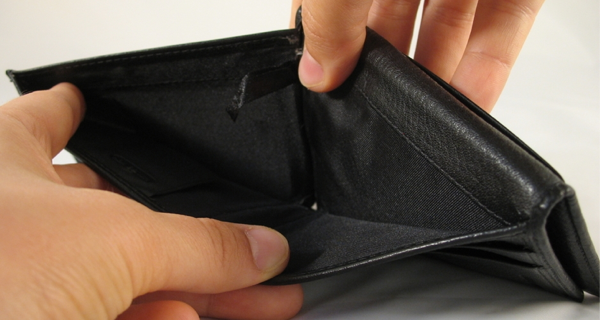 Open Letter to the Game Publishers: Stop Raping Gamers' Wallets!