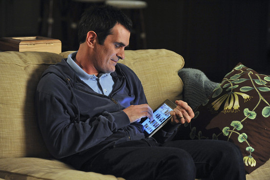Modern Family Producer Reflects on The iPad Episode - 'Too Far'...Um, Yeah?