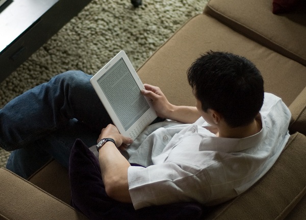 Kindle Lifestyle couch