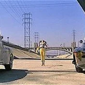 Android Overtakes iPhone; Will Steal Apple’s Girlfriend Next