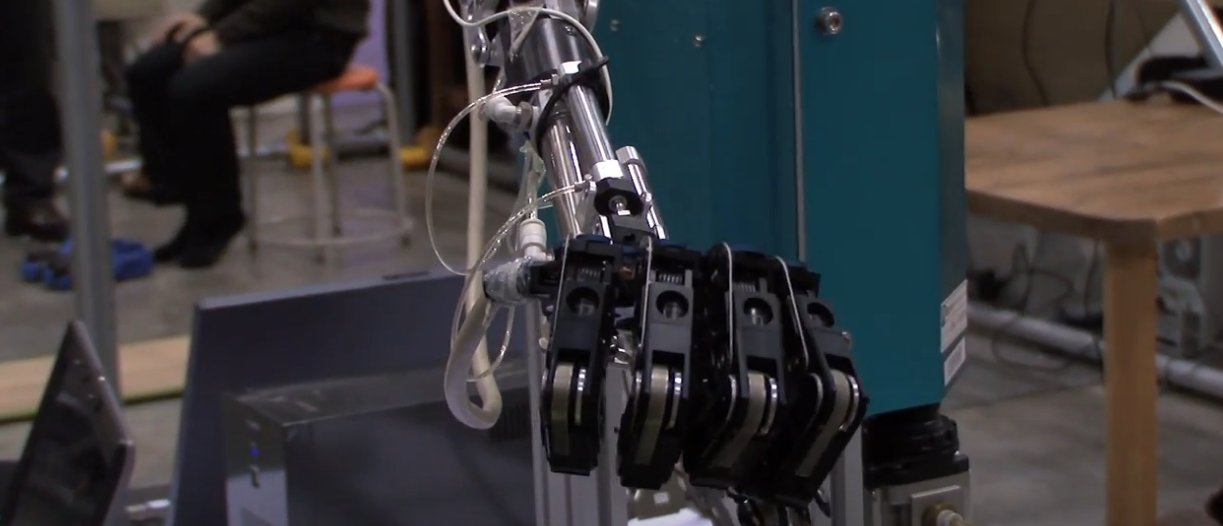 How cool is this? The answer, before you read any further or watch the video for additional information, is this: really cool. The Biological Cybernetics Lab at Tsukuba University here demonstrate a robotic arm that