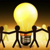 The Hierarchy of Internet Communication