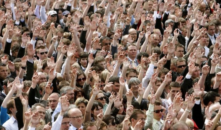 The Google+ honeymoon is over 5 people-flocking-2