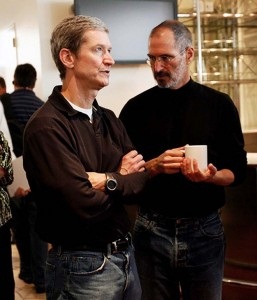 tim-cook-and-steve-jobs-3