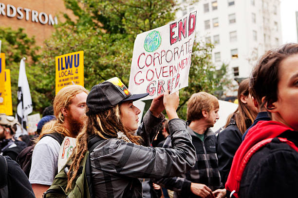 Twitter denies blocking #OccupyWallStreet from trending
