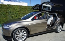 Tesla’s electric Model X adds sexy to the minivan