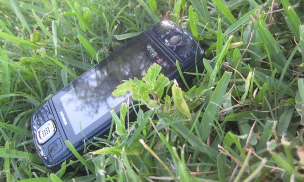 The World of Lost Smartphones