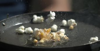 Watching popcorn popping at 10,000 frames per second