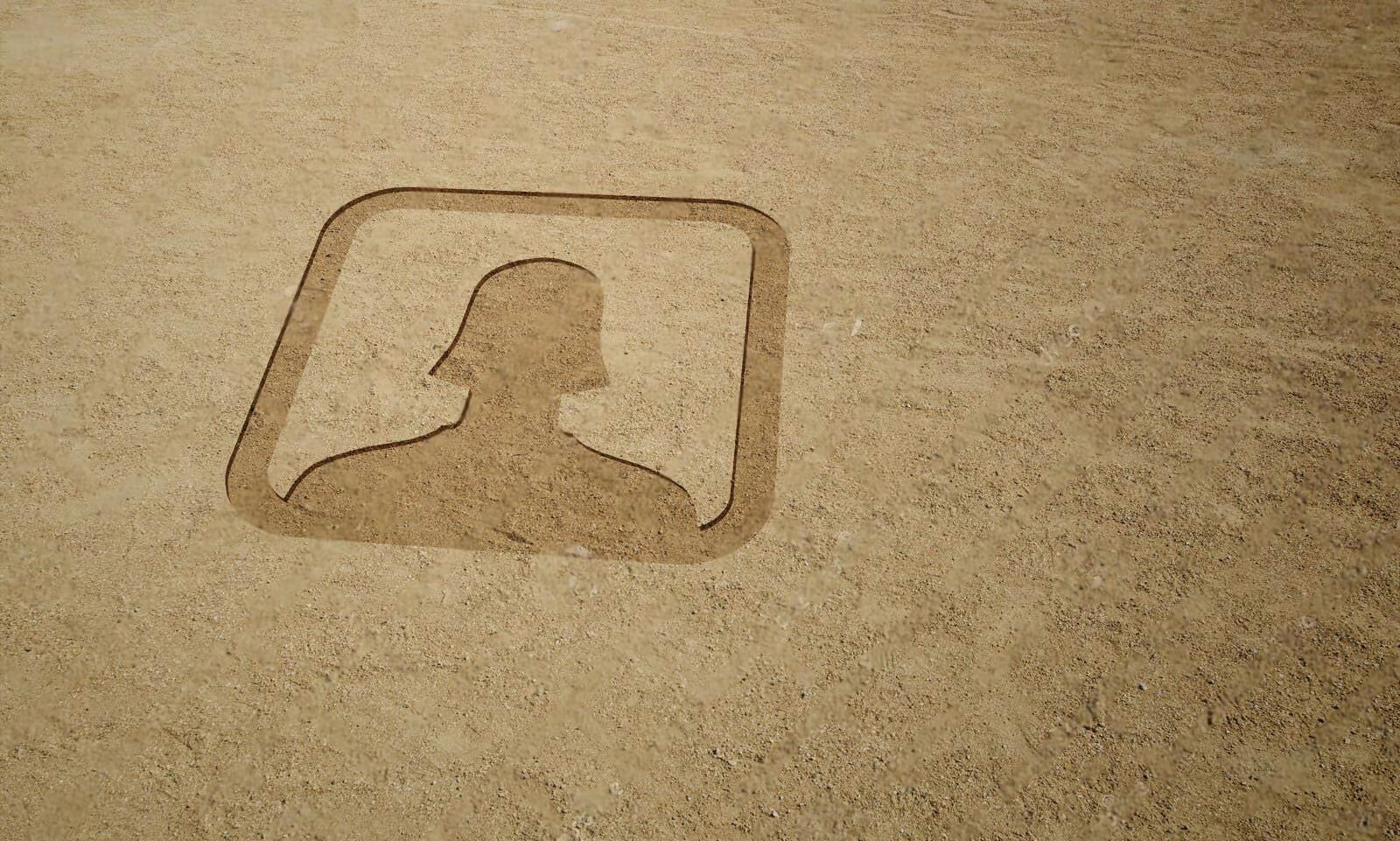 Twitter bans GIF avatars