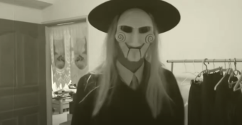 Jigsaw gets owned by his mother