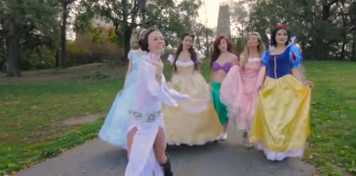 Teaching Princess Leia how to be a Disney Princess