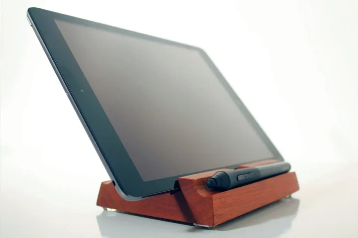 A comfortably angled stand for your iPad