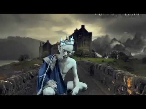 Epic rap battle: Gollum vs. Smeagol