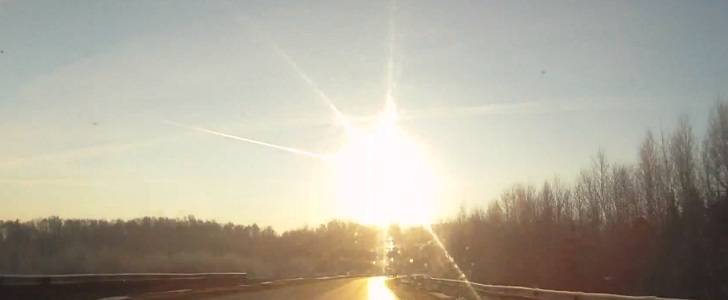 Spectacular meteor blazes across Russian sky - peculiarities start to surface
