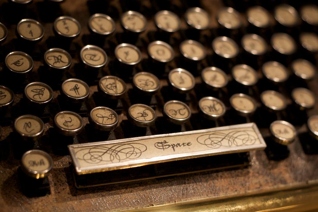 SteamPunk Keyboard 1