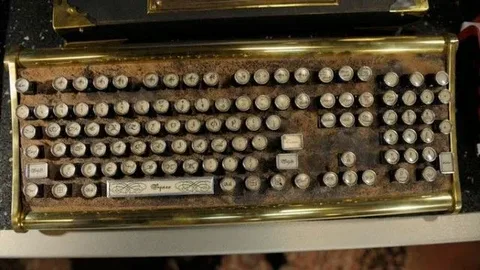 SteamPunk Keyboard 4
