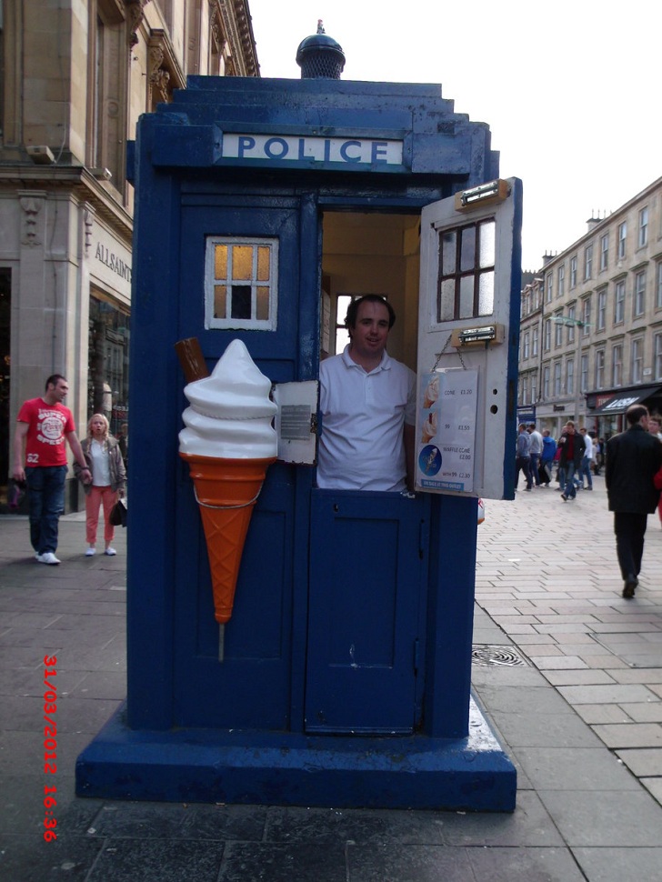 TARDIS Ice Cream Stand