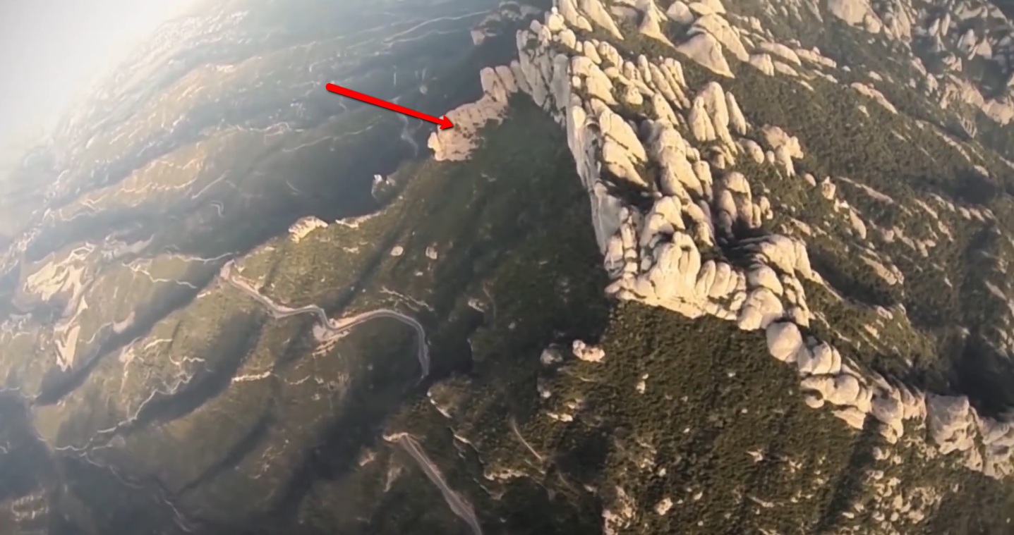 Alexander Polli flies his wingsuit through a tiny hole at 155 MPH 4 the-approach-2