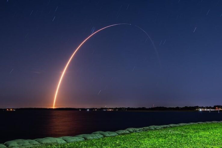 SpaceX expels a Falcon 9 booster to launch the Spain Sat NG-2 communications satellite 1 image 85