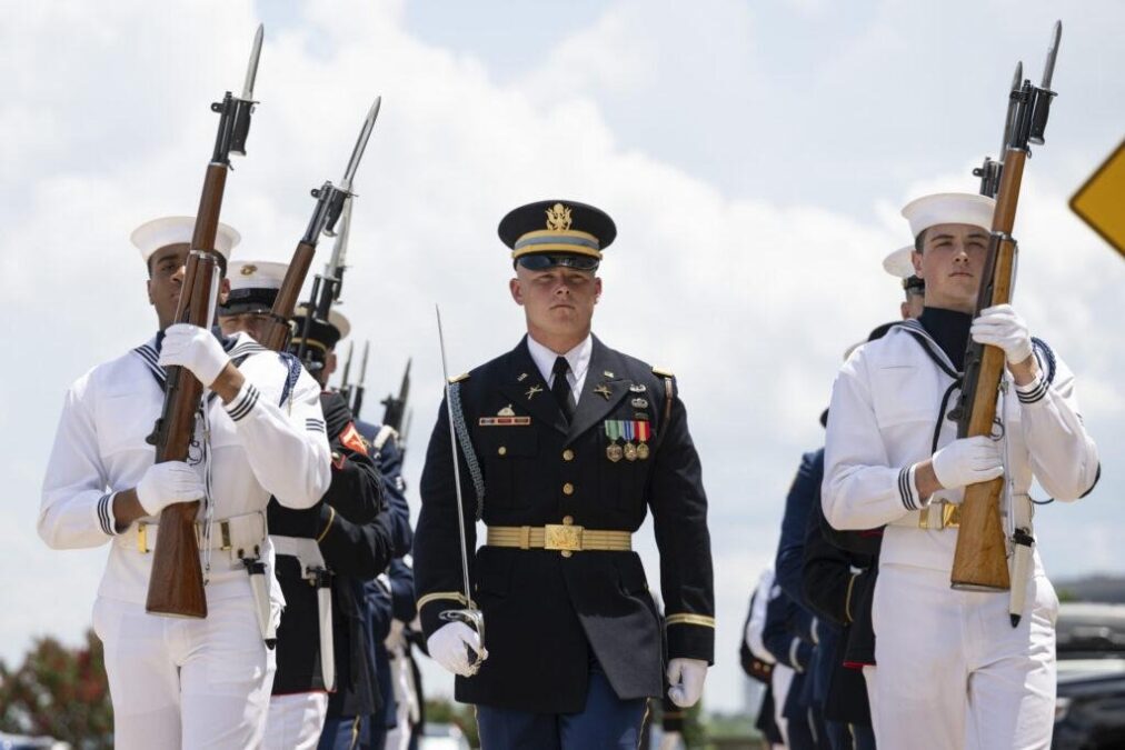 Anthropic Pentagon AI Dispute Risks Defense Contract 2 image 22