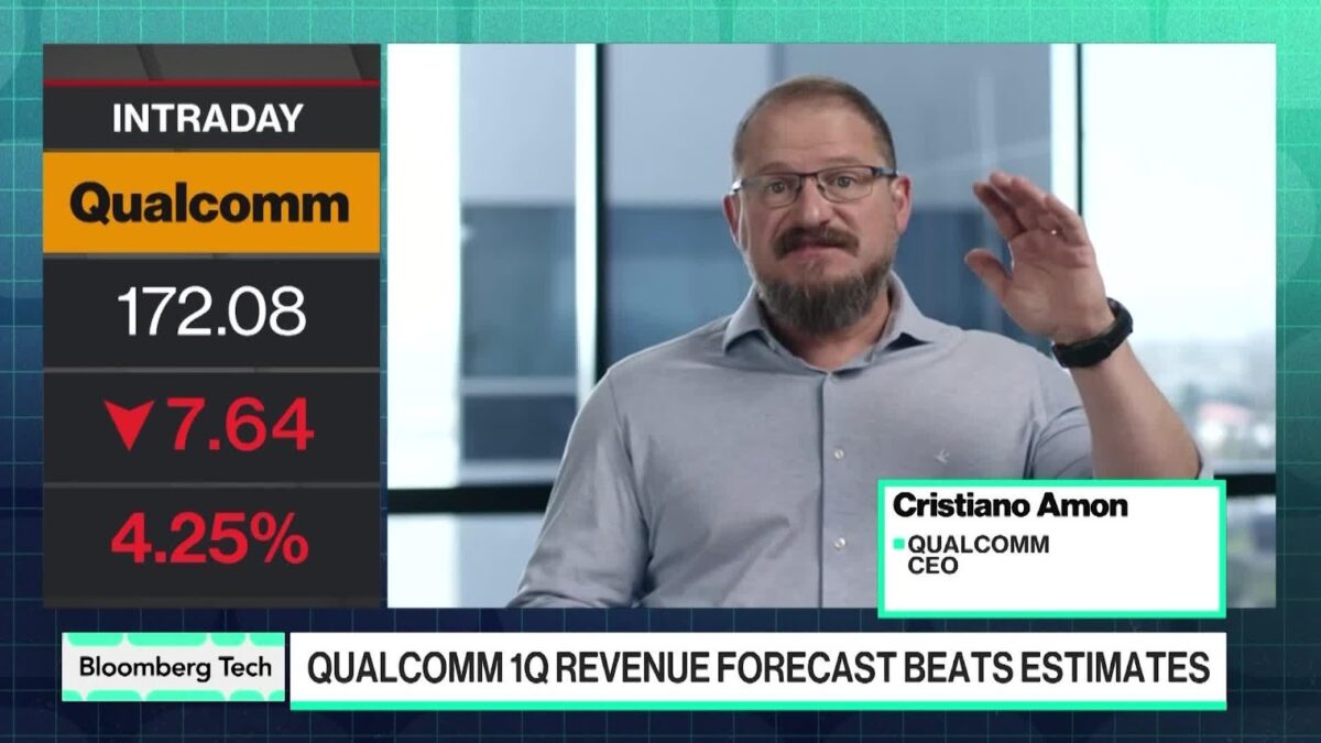 Qualcomm CEO Says the World Is Underestimating How Big AI Will Get -  Bloomberg